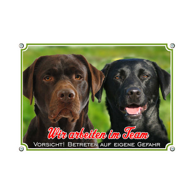 Labrador Retriever - arbeiten im Team – Hundeschild aus Aluminium